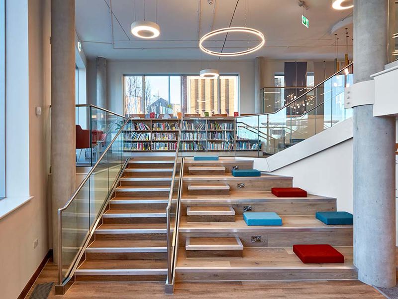 Stairs with seating photo - copyright BHB Architects