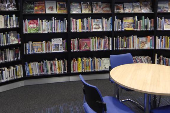 Thame Library bookshelves and reading table
