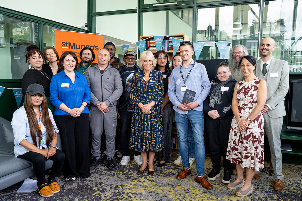 Staff and clients of St Mungo’s with Her Majesty.