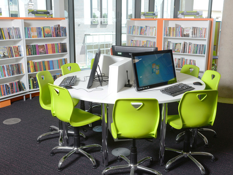 Digital library design — technology integration with screens and computers in a public library space